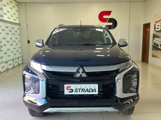 MITSUBISHI L200 TRITON 2.4 16V TURBO DIESEL SPORT HPE-S CD 4P 4X4 AUTOMÁTICO